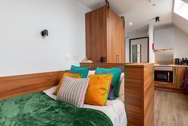 1 bed studio, 40-41 High Street, Englefield Green, Egham, TW209DP - Image 9